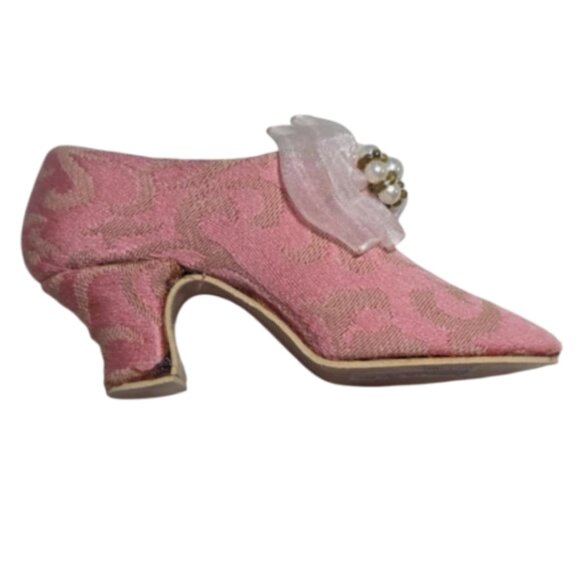 EUC Putting on the Ritz Tiny Shoe - Picture 1 of 7